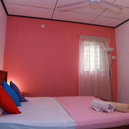 Sea Shine Beach Resort Mirissa Kültér fotó