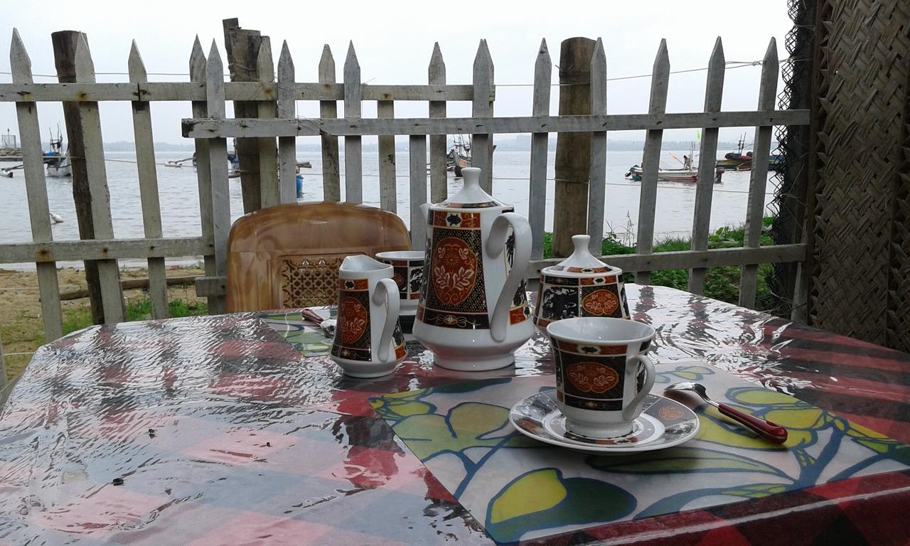 Sea Shine Beach Resort Mirissa Kültér fotó