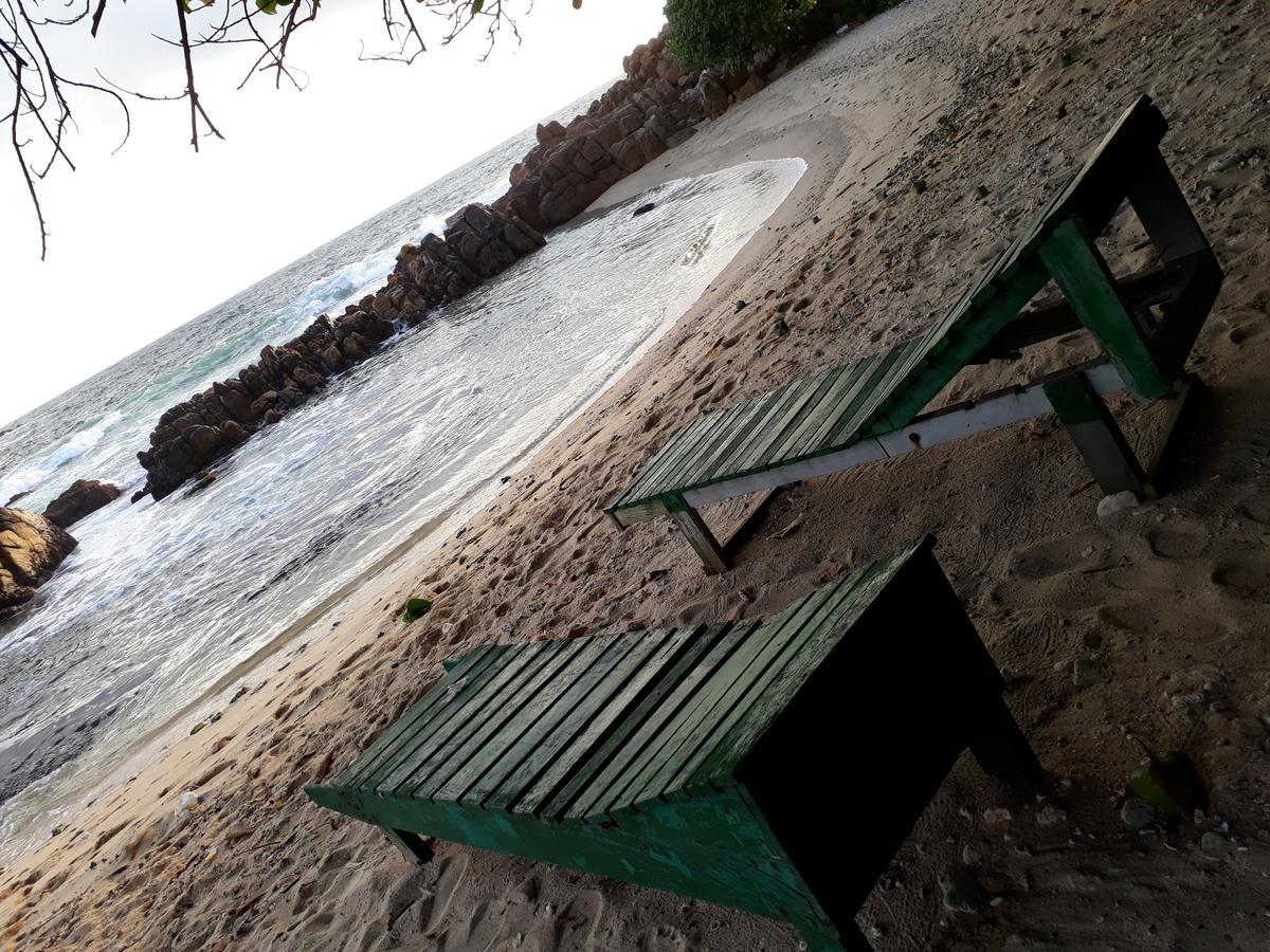 Sea Shine Beach Resort Mirissa Kültér fotó