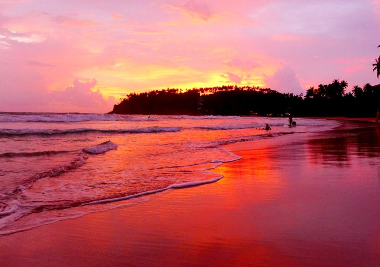 Sea Shine Beach Resort Mirissa Kültér fotó