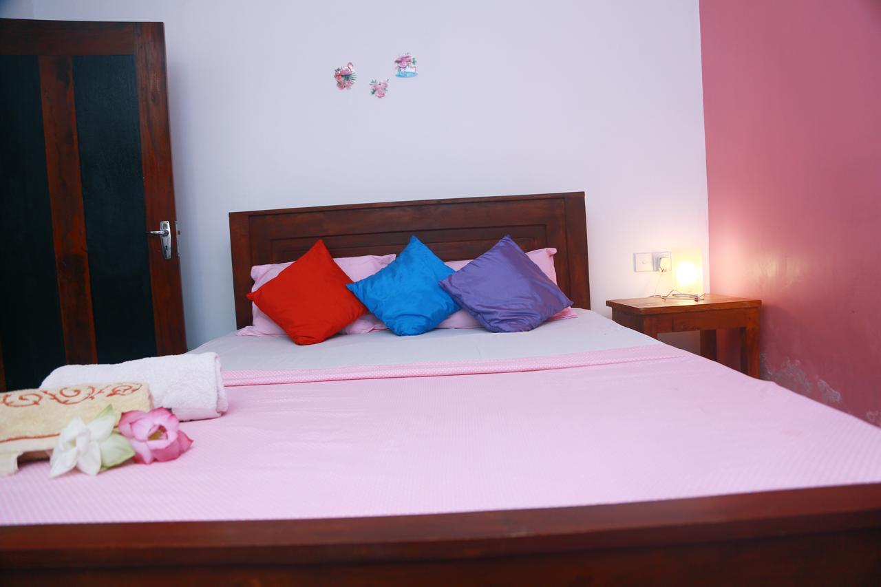 Sea Shine Beach Resort Mirissa Kültér fotó