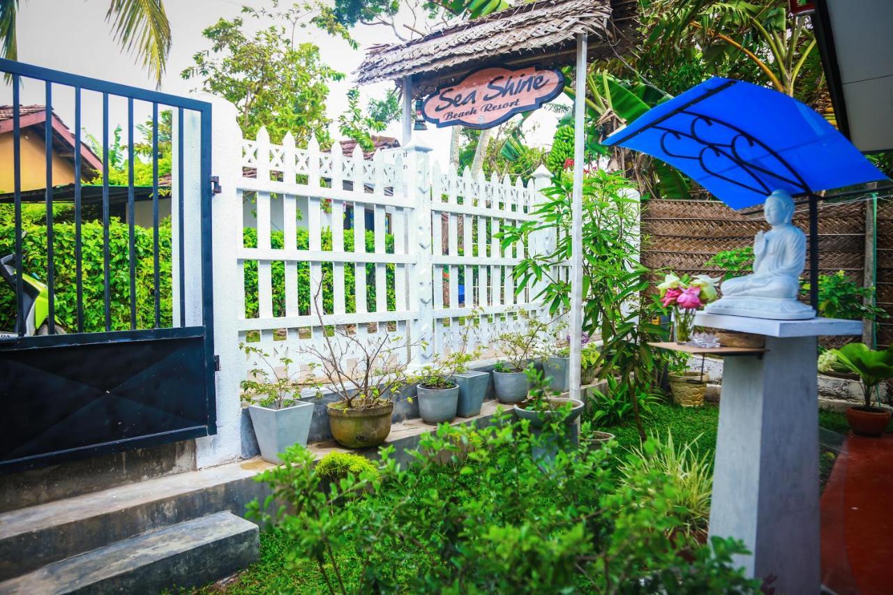 Sea Shine Beach Resort Mirissa Kültér fotó
